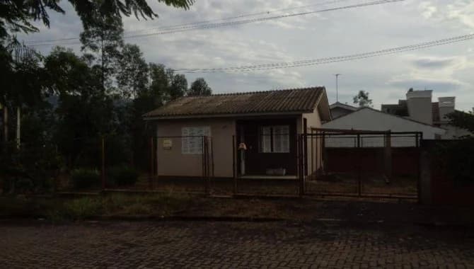 Foto 8 de 11: Casa em leilão em Montenegro - RS — Casa 44 m² - SENAI - Montenegro - RS