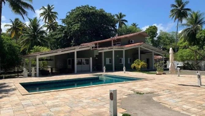 Foto 1 de 33: Casa em leilão em Paulista - PE, bairro Maria Farinha — Casa em Área de 1.899 m² - Maria Farinha - Paulista - PE