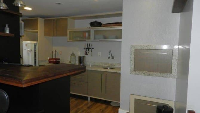 Foto 8 de 12: Apartamento em leilão em Porto Alegre - RS, bairro São Geraldo — Apartamento 179 m² (02 vagas) - São Geraldo - Porto Alegre - RS