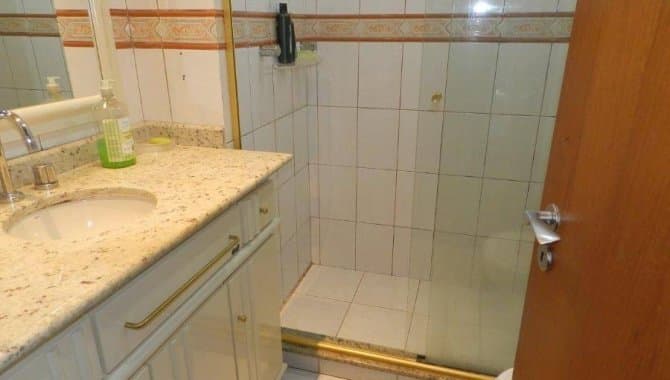 Foto 6 de 12: Apartamento em leilão em Porto Alegre - RS, bairro São Geraldo — Apartamento 179 m² (02 vagas) - São Geraldo - Porto Alegre - RS