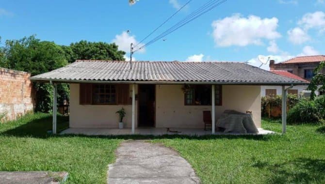 Foto 1 de 15: Casa em leilão em Laguna - SC, bairro Progresso — Casa 168 m² - Progresso - Laguna - SC