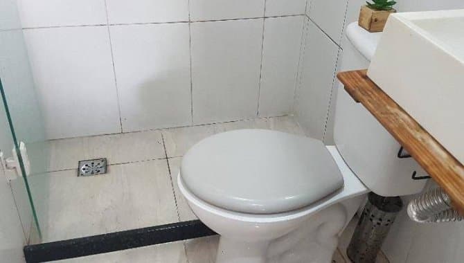 Foto 12 de 15: Casa em leilão em Rio De Janeiro - RJ, bairro Bangu — Casa em Condomínio 46 m² (01 vaga) - Bangu - Rio de Janeiro - RJ