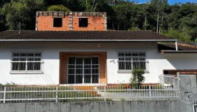 Casa em leilão em Blumenau - SC, bairro Progresso — Casa 133 m² - Progresso - Blumenau - SC