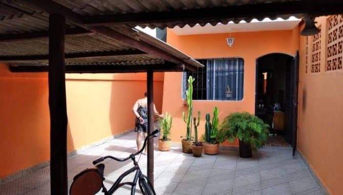 Foto 3 de 4: Casa em leilão em Guarujá - SP, bairro Jardim Santa Maria — Casa 83 m² - Jardim Santa Maria - Guarujá - SP