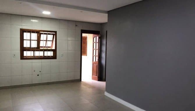 Foto 5 de 10: Casa em leilão em Canoas - RS, bairro Harmonia — Casa 64 m² - Harmonia - Canoas - RS