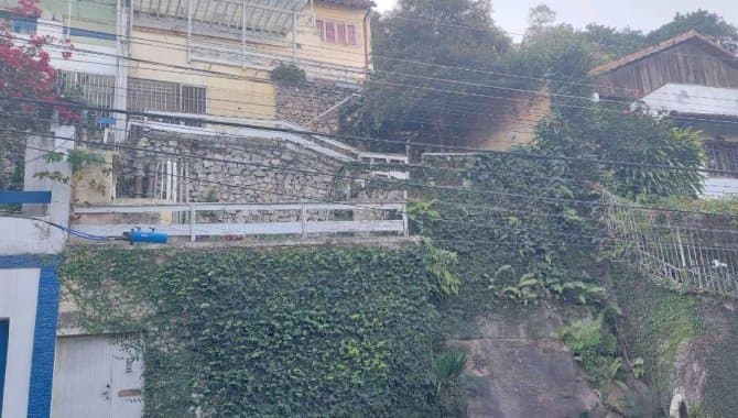 Casa em leilão em Rio De Janeiro - RJ, bairro Laranjeiras — Casa 318 m² - Laranjeiras - Rio de Janeiro - RJ