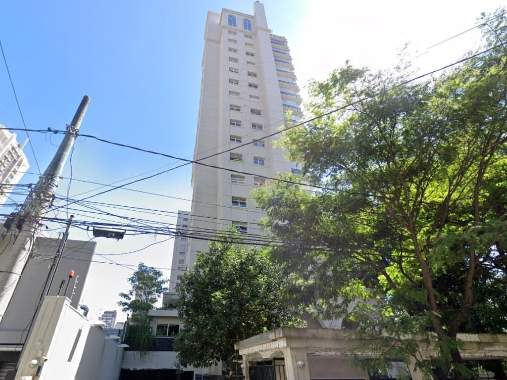 Foto 2 de 13: Apartamento em leilão em São Paulo - SP, bairro Moema — Apartamento 257 m² com 04 Vagas - Moema - São Paulo - SP