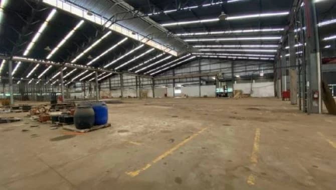 Foto 4 de 14: Comercial em leilão em Capinópolis - MG — Galpão com Área de 8 ha - Além Paraíba - MG