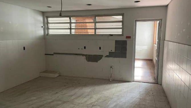 Foto 20 de 24: Comercial em leilão em Porto Alegre - RS, bairro Centro Histórico — Prédio Comercial 2.700 m² - Centro Histórico - Porto Alegre - RS