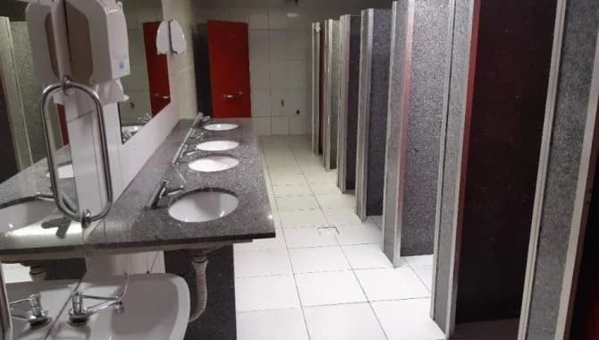 Foto 12 de 13: Comercial em leilão em Juiz De Fora - MG, bairro São Mateus — Imóvel Comercial 5.089 m² - São Mateus - Juiz de Fora - MG