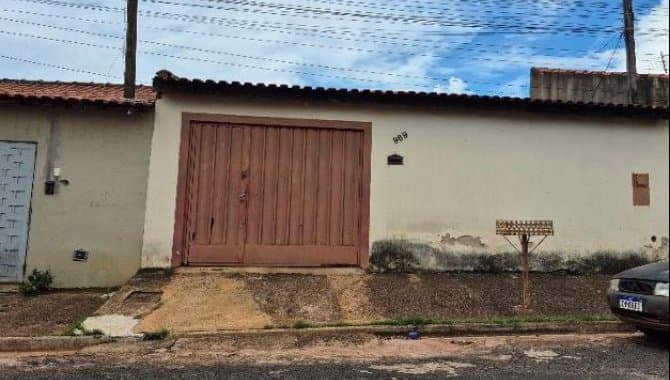 Foto 1 de 2: Casa em leilão em Ribeirão Preto - SP, bairro Jardim Florestan Fernandes — Casa 151 m² - Ribeirão Preto-SP - Rua Sebastião de Souza Castro, 969 - Florestan Fernandes