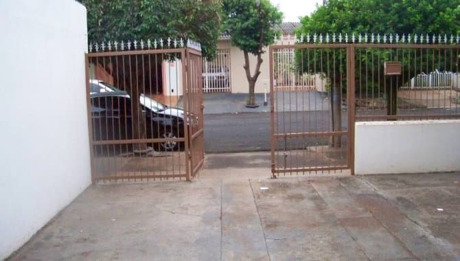 Foto 4 de 13: Casa em leilão em Ribeirão Preto - SP, bairro Jardim Interlagos — Casa 55 m² - Jardim Interlagos - Ribeirão Preto - SP