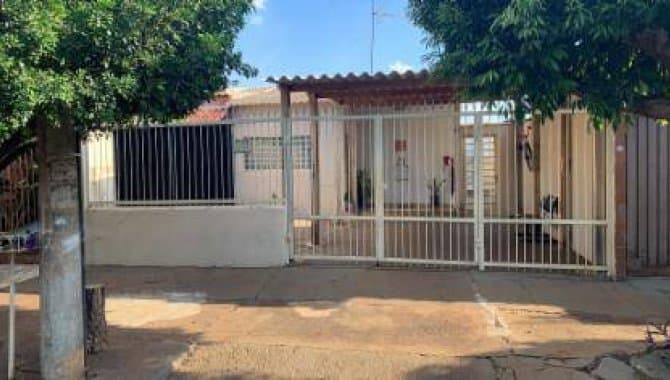 Foto 1 de 13: Casa em leilão em Ribeirão Preto - SP, bairro Jardim Interlagos — Casa 55 m² - Jardim Interlagos - Ribeirão Preto - SP