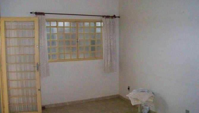Foto 6 de 13: Casa em leilão em Ribeirão Preto - SP, bairro Jardim Interlagos — Casa 55 m² - Jardim Interlagos - Ribeirão Preto - SP