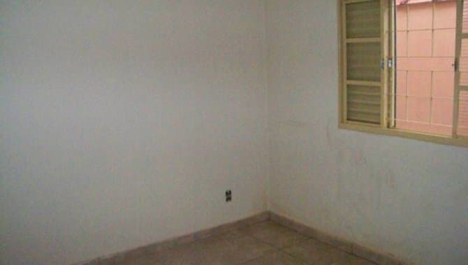 Foto 8 de 13: Casa em leilão em Ribeirão Preto - SP, bairro Jardim Interlagos — Casa 55 m² - Jardim Interlagos - Ribeirão Preto - SP