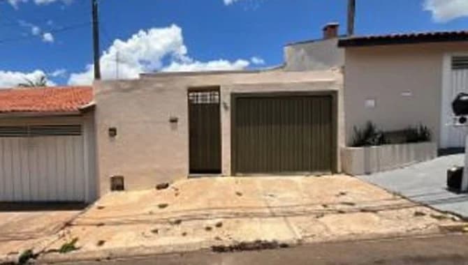 Foto 1 de 2: Casa em leilão em Jaú - SP, bairro Jardim Cila de Lúcio Bauab — Casa 67 m² - Jardim Cila de Lúcio Bauab - Jaú - SP