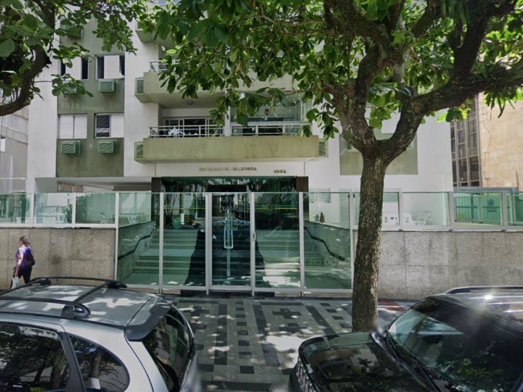 Foto 3 de 10: Apartamento em leilão em Guarujá - SP, bairro Pitangueiras — Apartamento no Litoral 121 m² (1 vaga) - Centro - Guarujá - SP