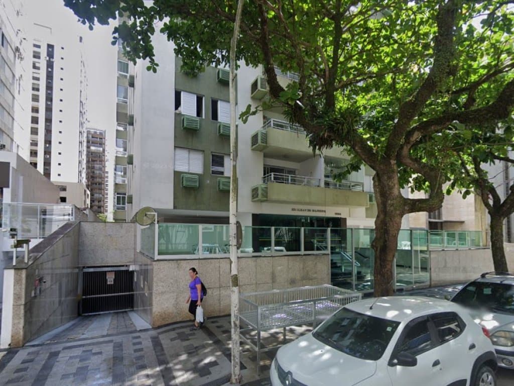 Foto 5 de 10: Apartamento em leilão em Guarujá - SP, bairro Pitangueiras — Apartamento no Litoral 121 m² (1 vaga) - Centro - Guarujá - SP
