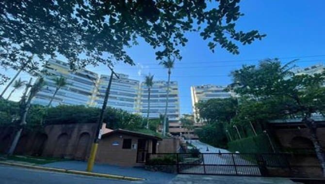 Foto 1 de 2: Apartamento em leilão em Guarujá - SP, bairro Morro Sorocotuba — Apartamento 170 m² (01 vaga) - Morro Sorocotuba - Guarujá - SP