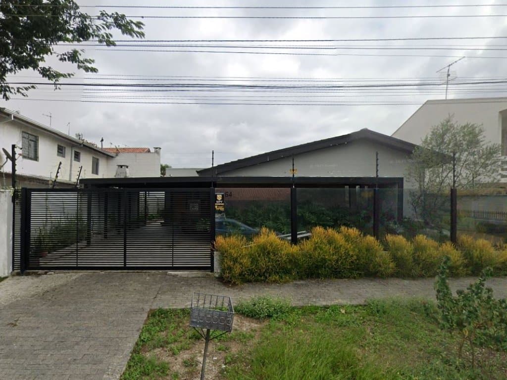 Foto 2 de 4: Casa em leilão em Curitiba - PR, bairro Tarumã — Casa 343 m² - Tarumã - Curitiba - PR