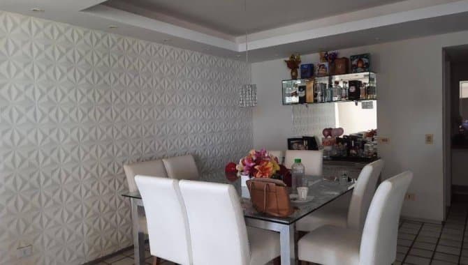 Foto 4 de 9: Apartamento em leilão em Jaboatão Dos Guararapes - PE, bairro Candeias — Apartamento 165 m² (03 vagas) - Candeias - Jaboatão dos Guararapes - PE