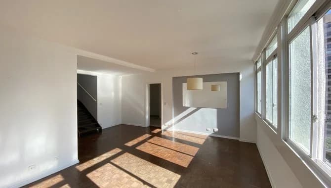 Foto 4 de 21: Apartamento em leilão em São Paulo - SP, bairro Campo Belo — Apartamento Duplex 214 m² (02 vagas) - Campo Belo - São Paulo - SP