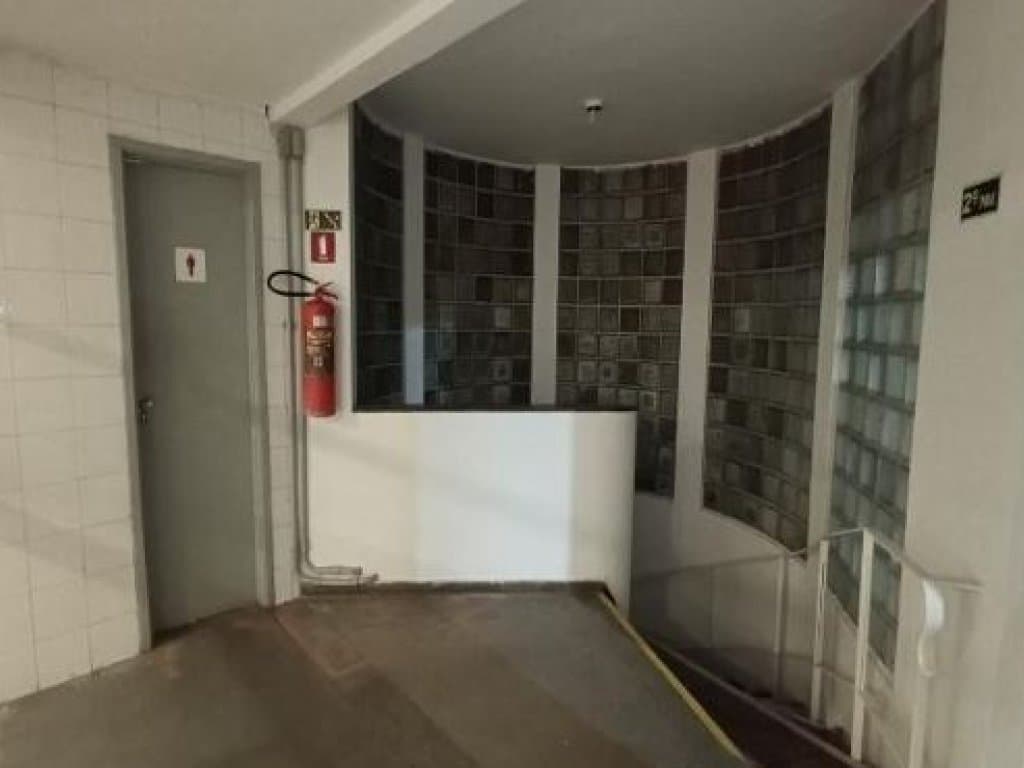 Foto 32 de 36: Comercial em leilão em Rio De Janeiro - RJ, bairro Centro — Loja 2.065 m² (privativa + comum) - Rio de Janeiro-RJ - Av. Rio Branco, 181 - Loja 181-A - (Composta por: Térreo, sobreloja, 2º pavimento, pavimento técnico, 1º e 2º subsolos) - Centro