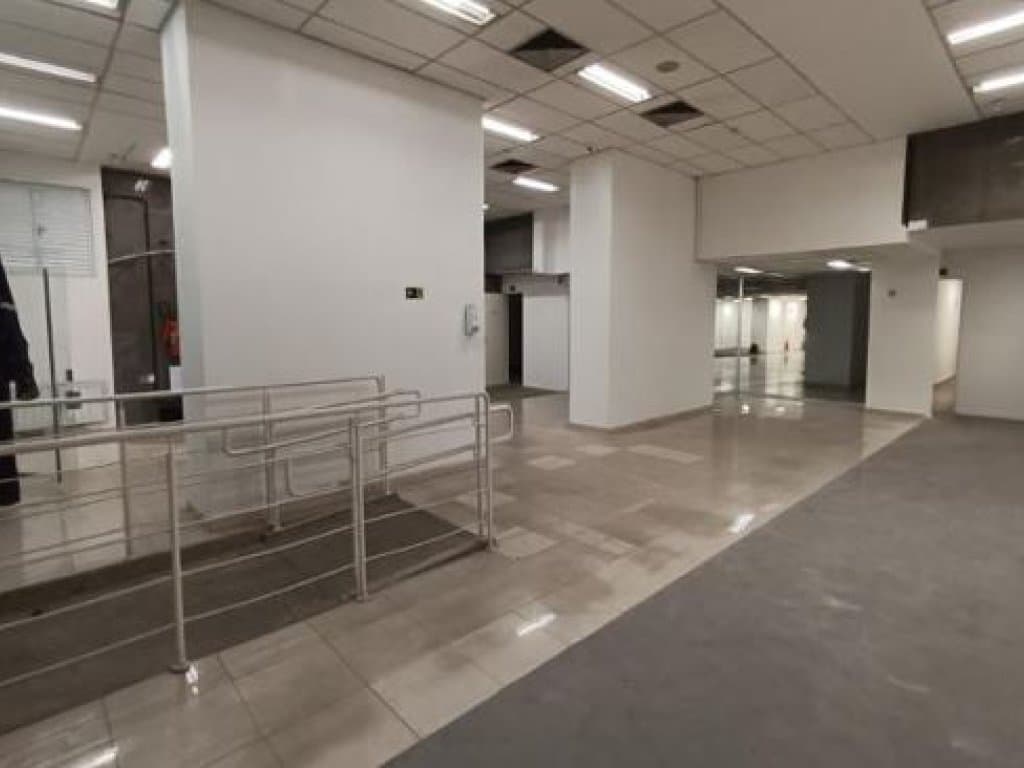Foto 9 de 36: Comercial em leilão em Rio De Janeiro - RJ, bairro Centro — Loja 2.065 m² (privativa + comum) - Rio de Janeiro-RJ - Av. Rio Branco, 181 - Loja 181-A - (Composta por: Térreo, sobreloja, 2º pavimento, pavimento técnico, 1º e 2º subsolos) - Centro