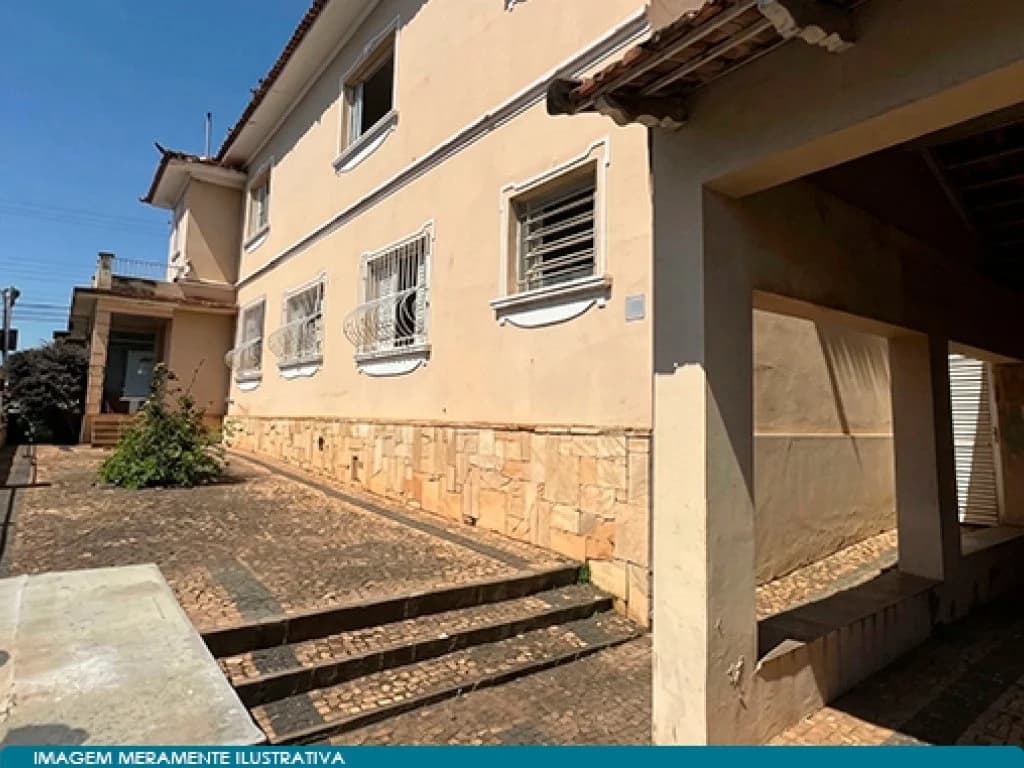 Foto 9 de 15: Imóvel em leilão em Catanduva - SP, bairro Centro — Nua Propriedade sobre Casa 523 m² e Terreno 2.506 m² - Centro - Catanduva - SP