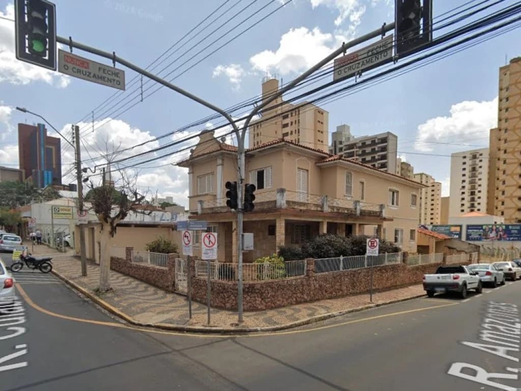Foto 5 de 15: Imóvel em leilão em Catanduva - SP, bairro Centro — Nua Propriedade sobre Casa 523 m² e Terreno 2.506 m² - Centro - Catanduva - SP