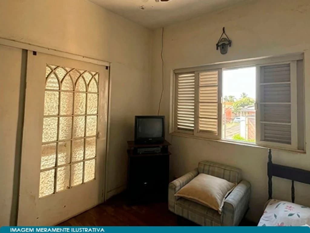 Foto 13 de 15: Imóvel em leilão em Catanduva - SP, bairro Centro — Nua Propriedade sobre Casa 523 m² e Terreno 2.506 m² - Centro - Catanduva - SP