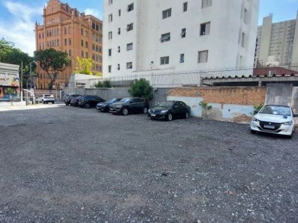 Foto 5 de 6: Terreno em leilão em São Paulo - SP, bairro Vila Buarque — Terreno com Área de 1.144 m² - Vila Buarque - São Paulo - SP