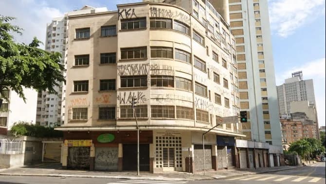 Foto 1 de 21: Comercial em leilão em São Paulo - SP, bairro Centro — Prédio Comercial em Terreno de 424 m² - Centro - São Paulo - SP