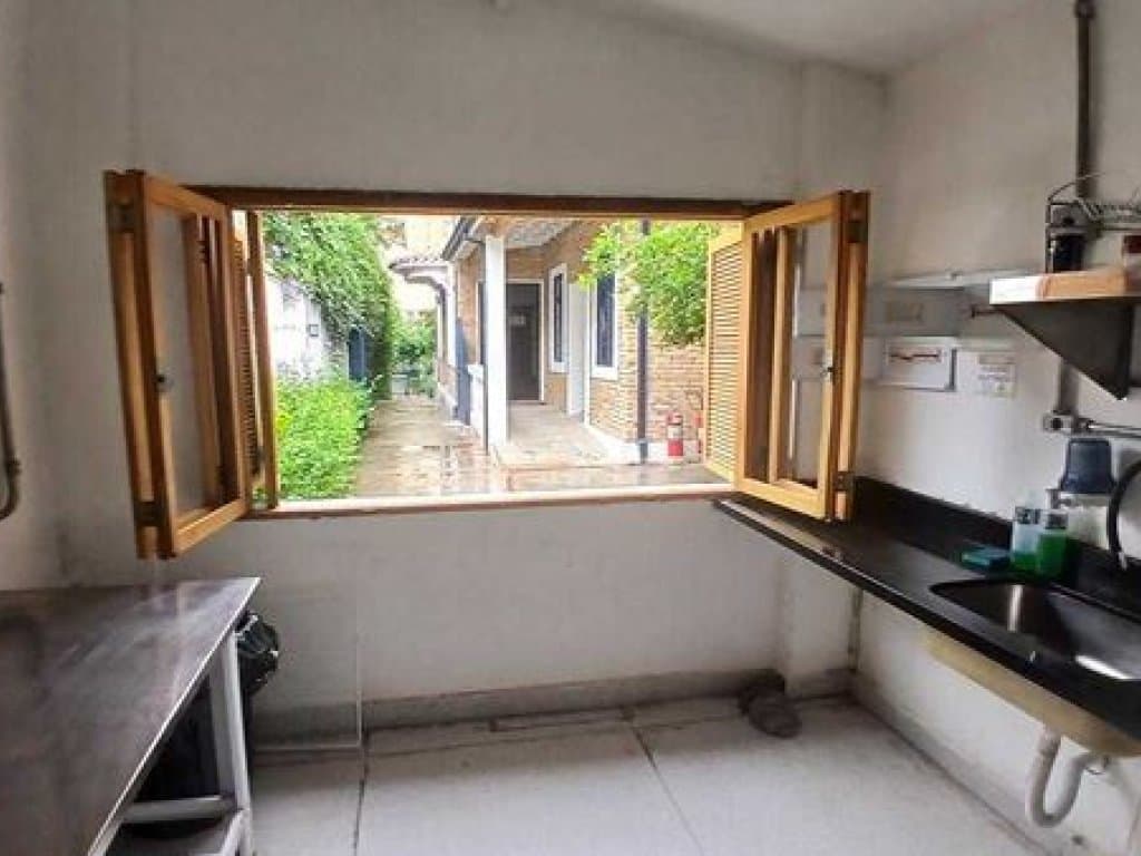 Foto 9 de 22: Casa em leilão em São Paulo - SP, bairro Pinheiros — Casa em Terreno de 400 m² - Pinheiros - São Paulo - SP