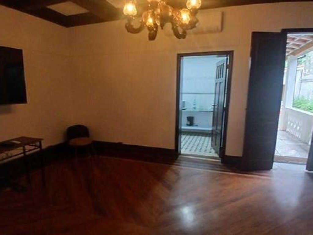 Foto 6 de 22: Casa em leilão em São Paulo - SP, bairro Pinheiros — Casa em Terreno de 400 m² - Pinheiros - São Paulo - SP