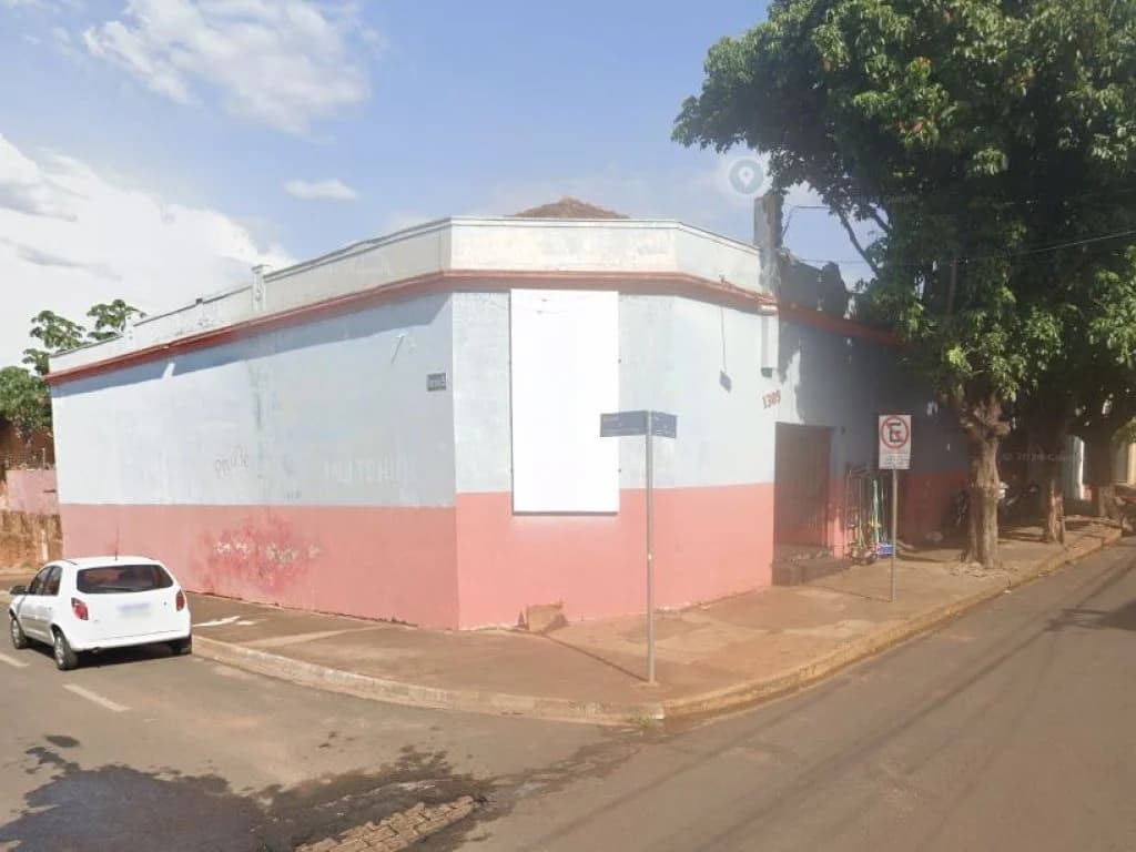 Foto 4 de 5: Imóvel em leilão em Barretos - SP, bairro Centro — Domínio Útil sobre Imóvel Comercial e Residencial com 384 m² (área construída) - Centro - Barretos - SP