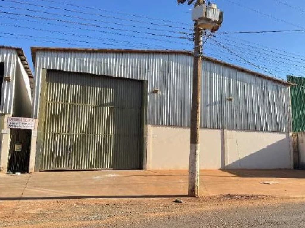 Foto 2 de 4: Comercial em leilão em Chapadão Do Sul - MS — Galpão Comercial 783 m² (Terreno 980 m²) - Polo Empresarial - Chapadão do Sul - MS