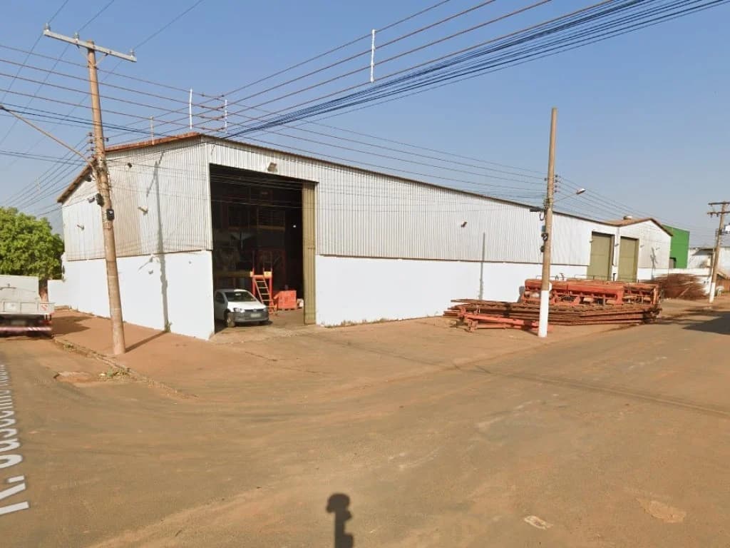 Foto 3 de 6: Comercial em leilão em Chapadão Do Sul - MS — Galpão Comercial 808 m² (Terreno 1.010 m²) - Polo Empresarial - Chapadão do Sul - MS