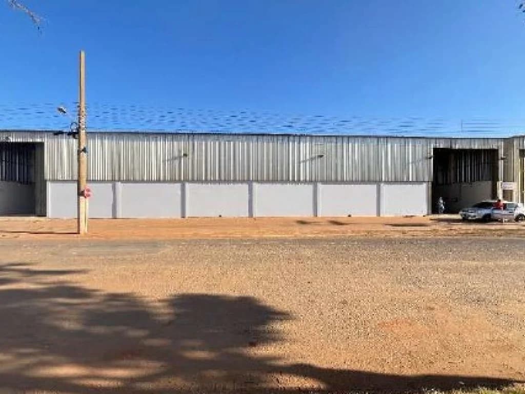 Foto 2 de 6: Comercial em leilão em Chapadão Do Sul - MS — Galpão Comercial 808 m² (Terreno 1.010 m²) - Polo Empresarial - Chapadão do Sul - MS