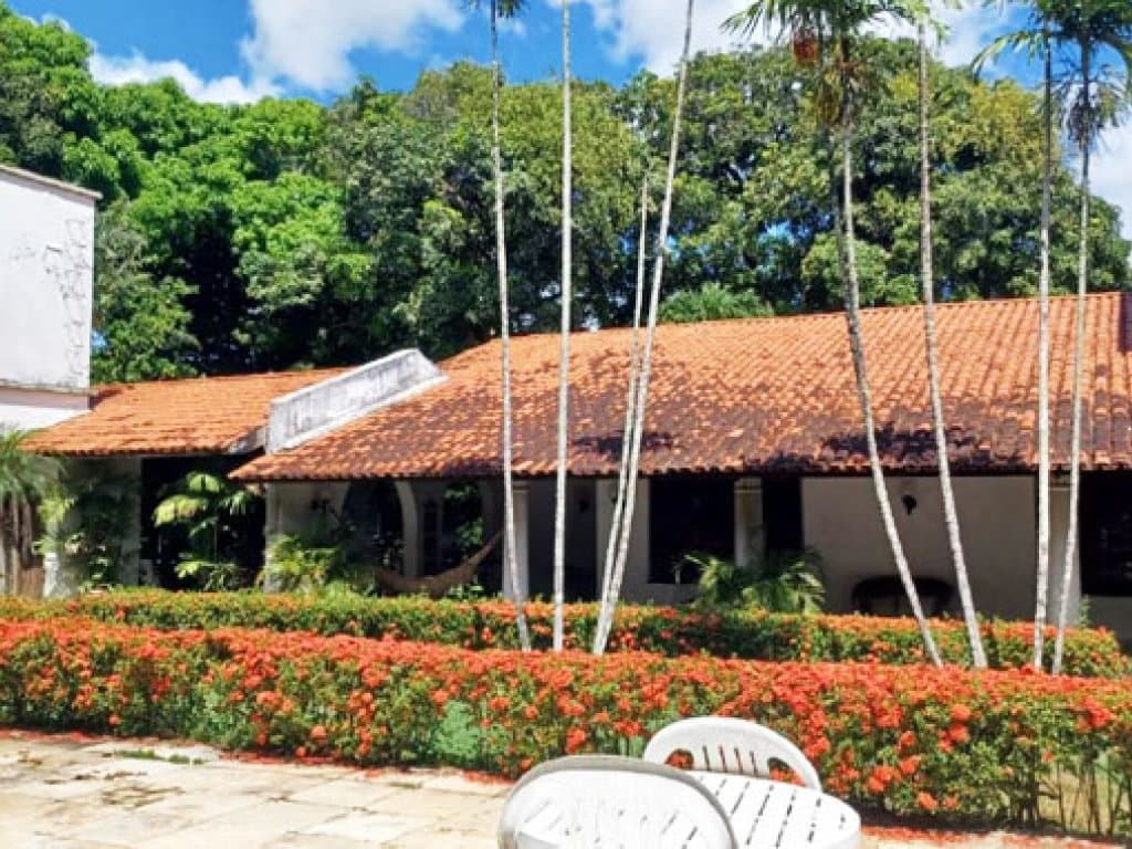Foto 6 de 11: Casa em leilão em Fortaleza - CE, bairro Barroso — Casa de Alto Padrão em Terreno de 7.832 m² - Barroso - Fortaleza - CE