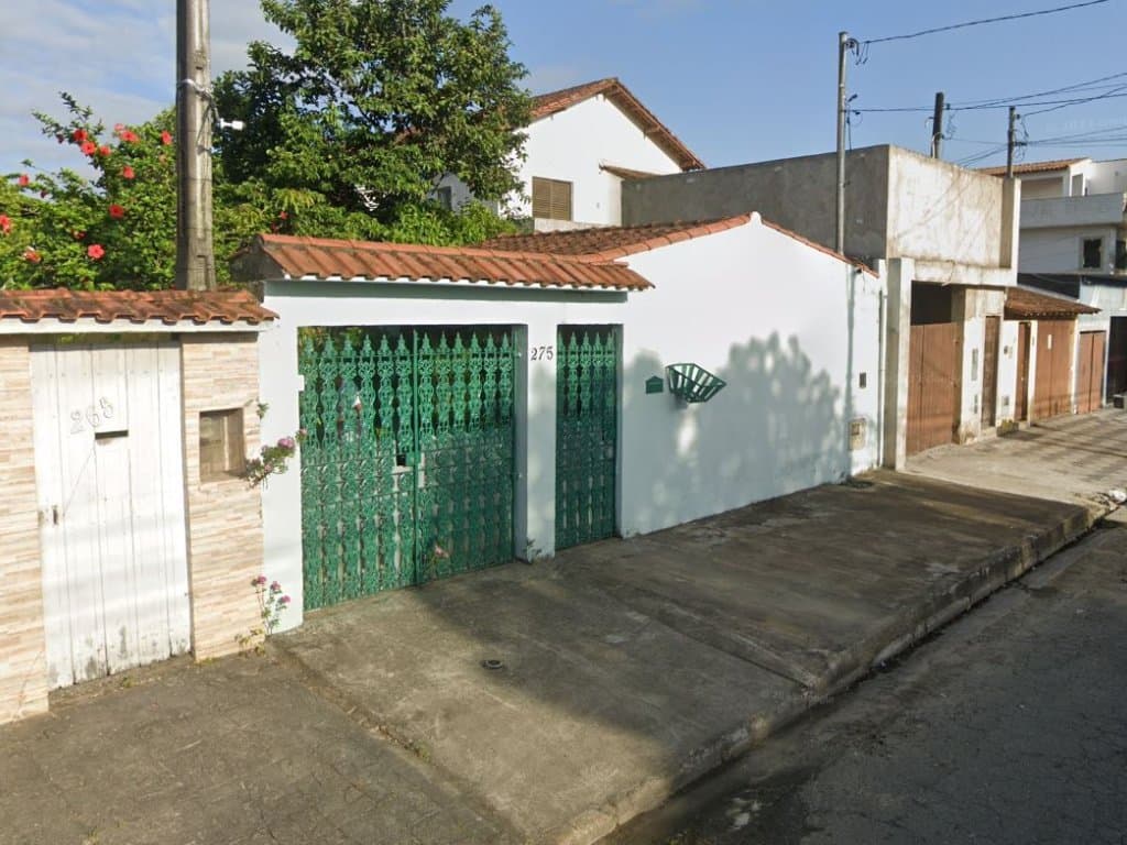 Casa em leilão em Guarujá - SP, bairro Jardim Conceiçãozinha — Direitos sobre Casa no Litoral com 166 m² - Jardim Conceiçãozinha - Guarujá - SP