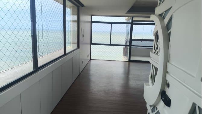 Foto 4 de 11: Apartamento em leilão em Jaboatão Dos Guararapes - PE, bairro Piedade — Apartamento 301 m² (03 vagas) - Piedade - Jaboatão dos Guararapes - PE