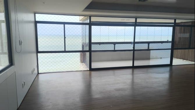 Foto 6 de 11: Apartamento em leilão em Jaboatão Dos Guararapes - PE, bairro Piedade — Apartamento 301 m² (03 vagas) - Piedade - Jaboatão dos Guararapes - PE