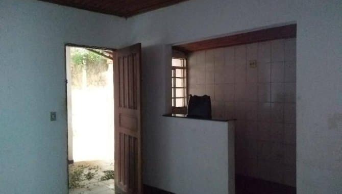Foto 15 de 27: Casa em leilão em Agudos - SP, bairro Vila Santa Cecilia — Casa 84 m² - Vila Santa Cecilia - Agudos - SP