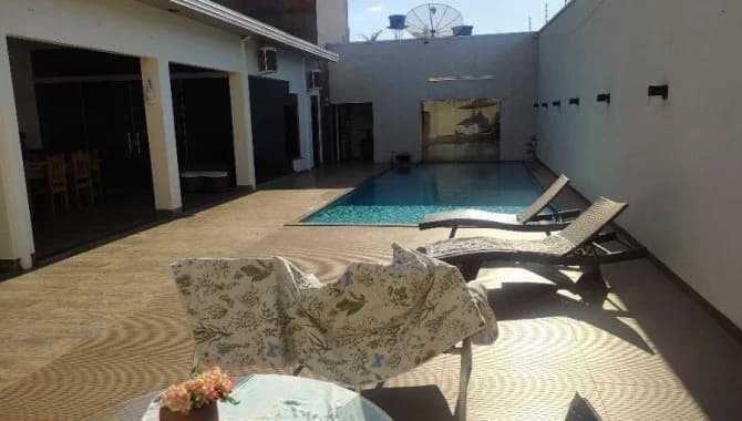 Foto 8 de 22: Casa em leilão em Xinguara - PA, bairro Centro — Casa 408 m² - Centro - Xinguara - PA