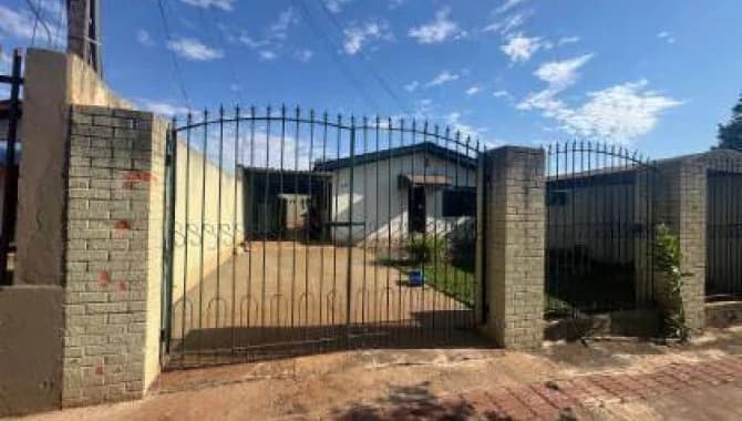 Foto 2 de 7: Casa em leilão em Londrina - PR, bairro Santa Rita 3 — Casa 112 m² - Santa Rita 3 - Londrina - PR