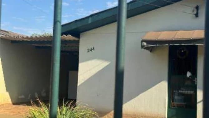 Foto 3 de 7: Casa em leilão em Londrina - PR, bairro Santa Rita 3 — Casa 112 m² - Santa Rita 3 - Londrina - PR