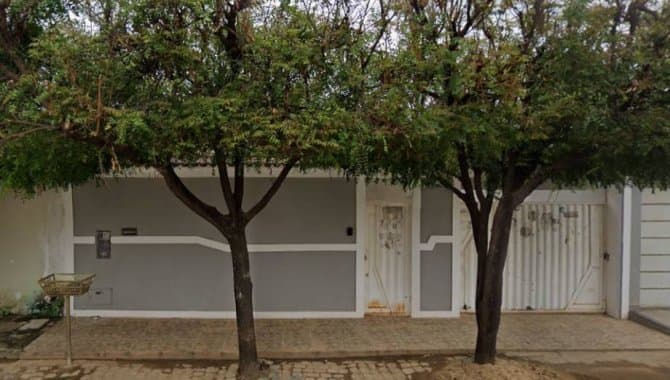 Foto 5 de 6: Casa em leilão em Santa Maria Da Vitória - BA, bairro Centro — Casa 249 m² - Centro - Santa Maria da Vitória - BA