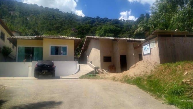 Foto 3 de 18: Casa em leilão em Teresópolis - RJ, bairro Posse — Casa em Condomínio 89 m² (01 vaga) - Posse - Teresópolis - RJ