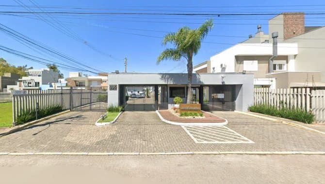 Foto 1 de 15: Casa em leilão em Porto Alegre - RS, bairro Hípica — Casa em Condomínio 184 m² (01 vaga) - Hípica - Porto Alegre - RS
